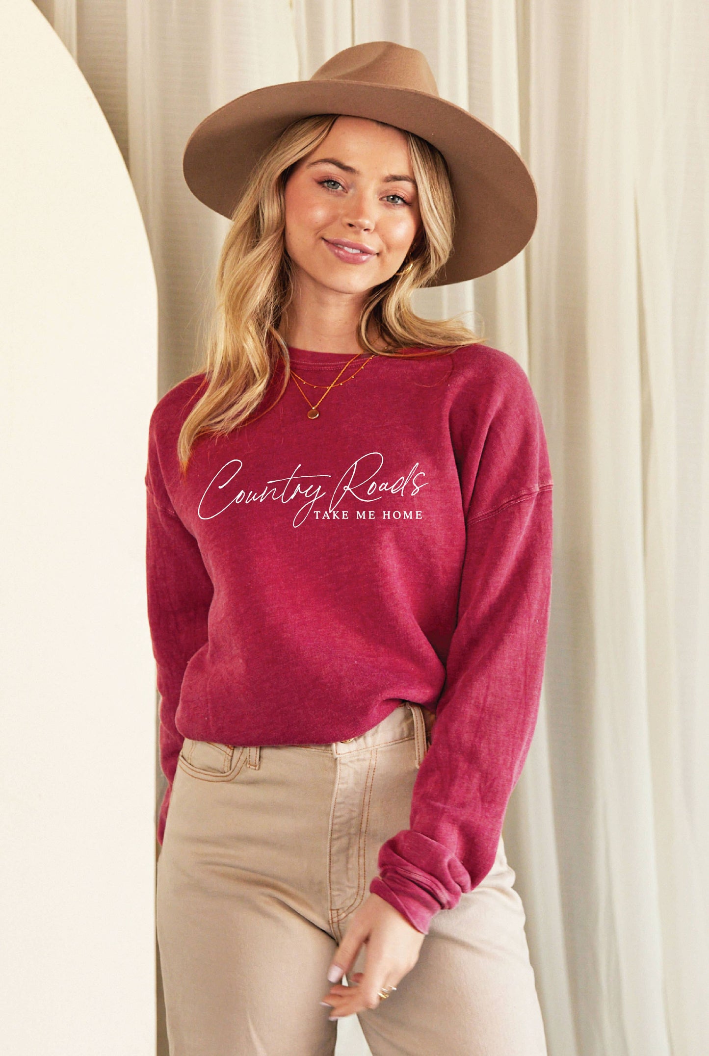 COUNTRY ROADS Mineral Graphic Sweatshirt: VINTAGE BLACK / Large