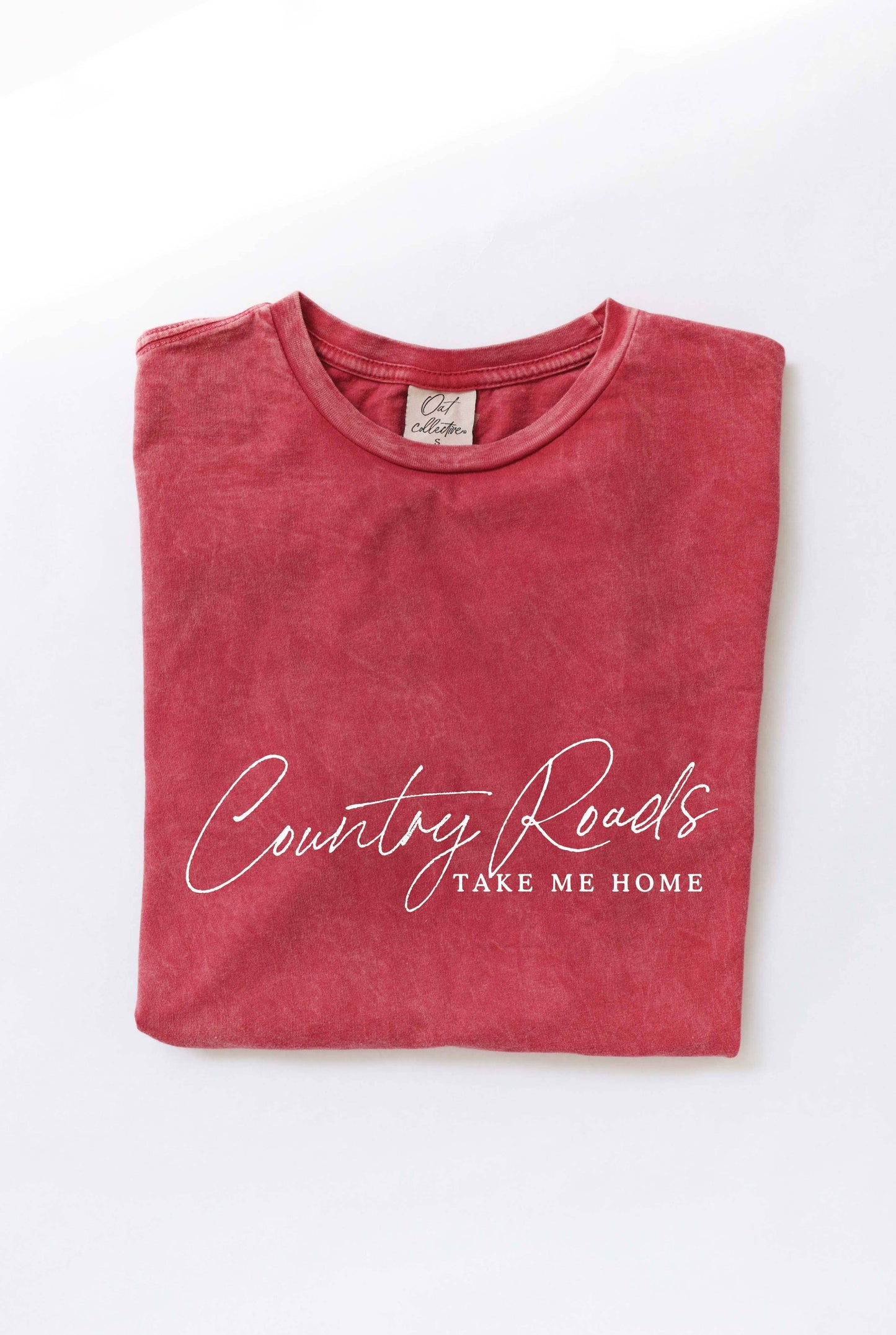 COUNTRY ROADS TAKE ME HOME Mineral Washed Graphic Top: GOLDEN / Small